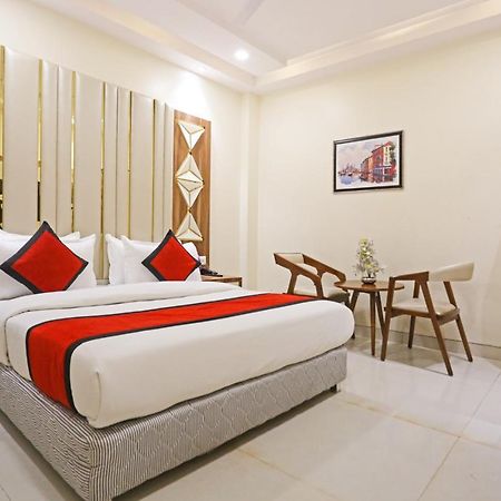 Frank Stay-Newly Built Worth -2Mins Walk From Rk Ashram Metro Satation New Delhi Exterior photo