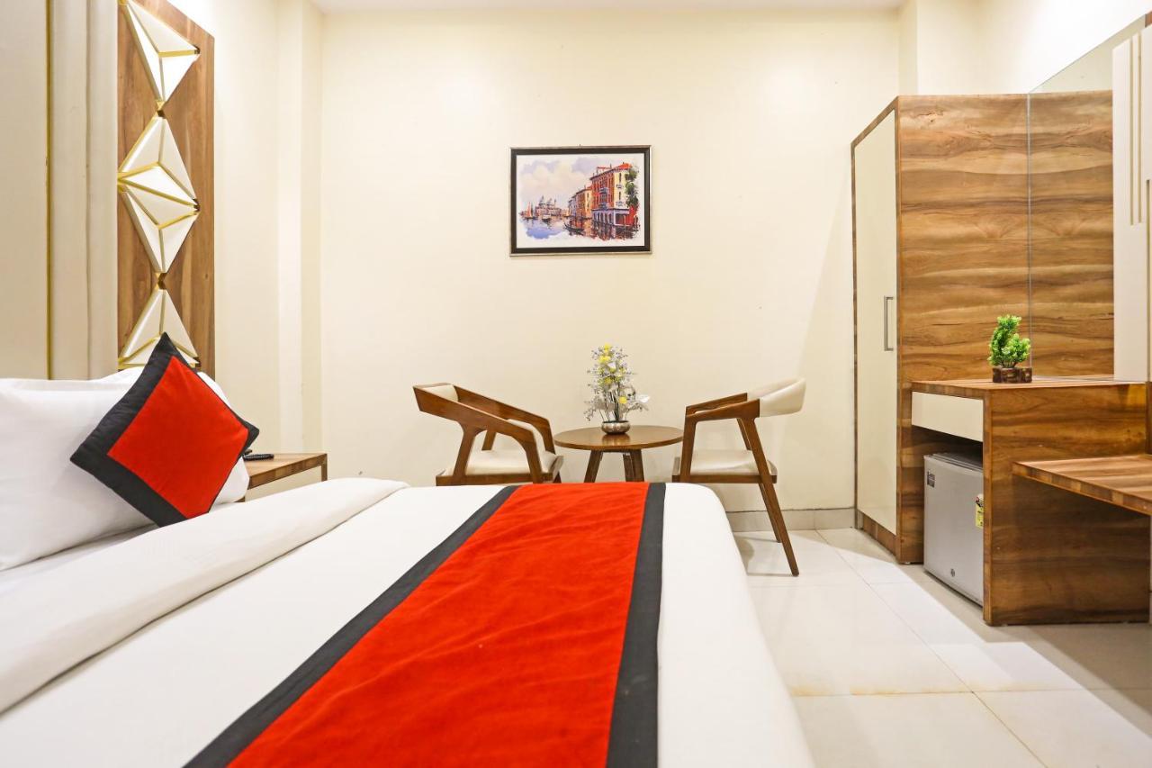 Frank Stay-Newly Built Worth -2Mins Walk From Rk Ashram Metro Satation New Delhi Exterior photo