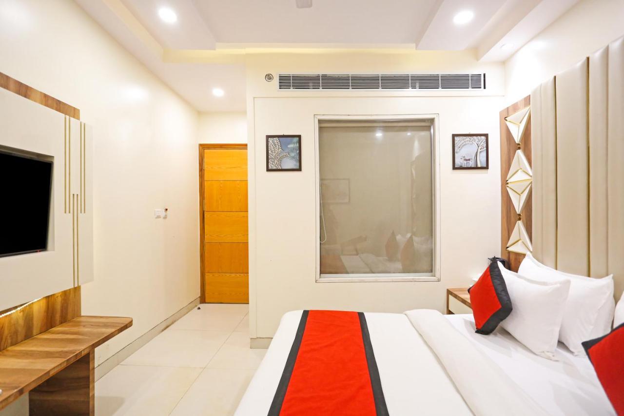 Frank Stay-Newly Built Worth -2Mins Walk From Rk Ashram Metro Satation New Delhi Exterior photo